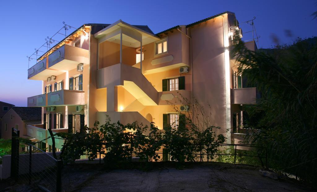 Alexis Aparthotel 2*
