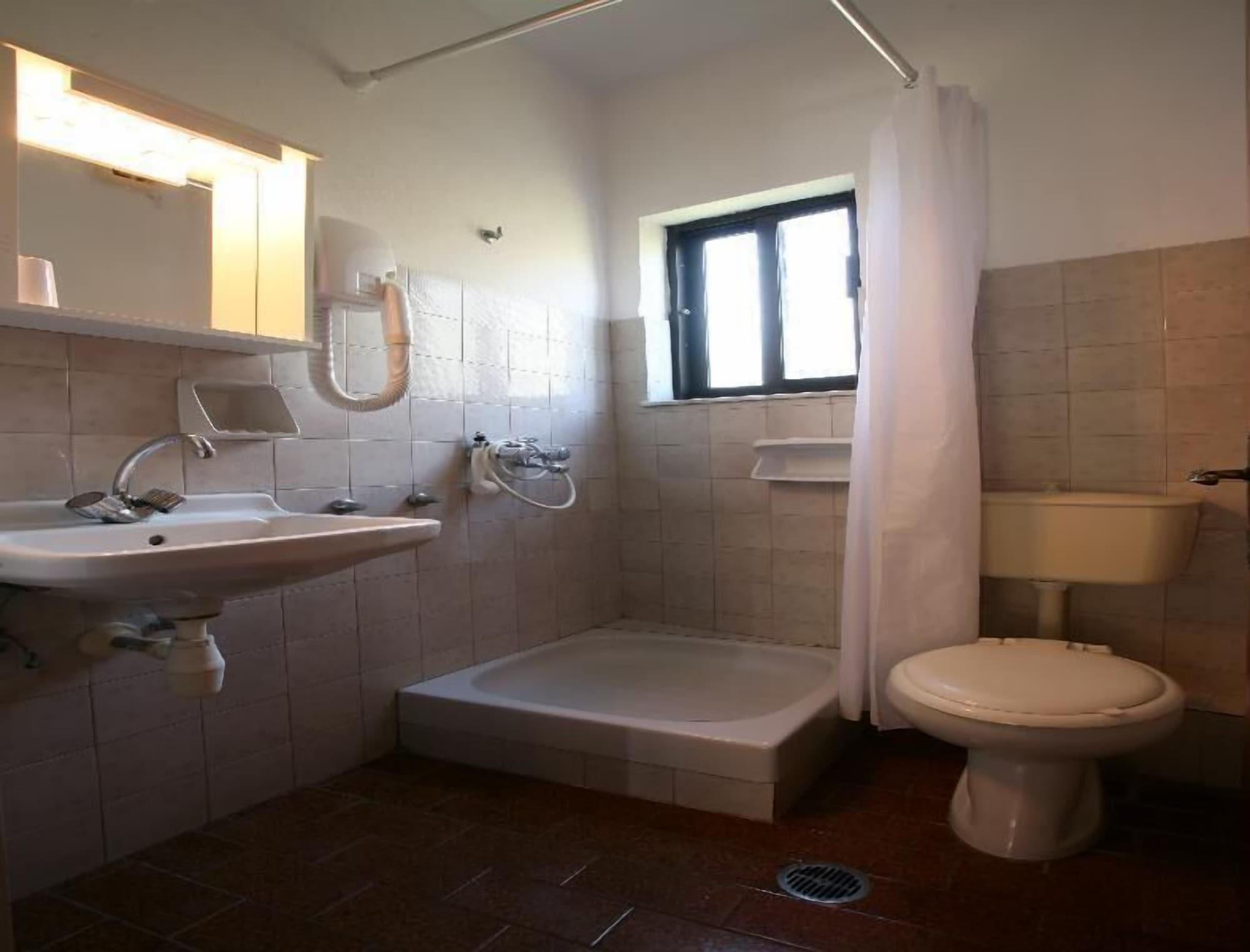 Aparthotel Alexis Benitses (Corfu)